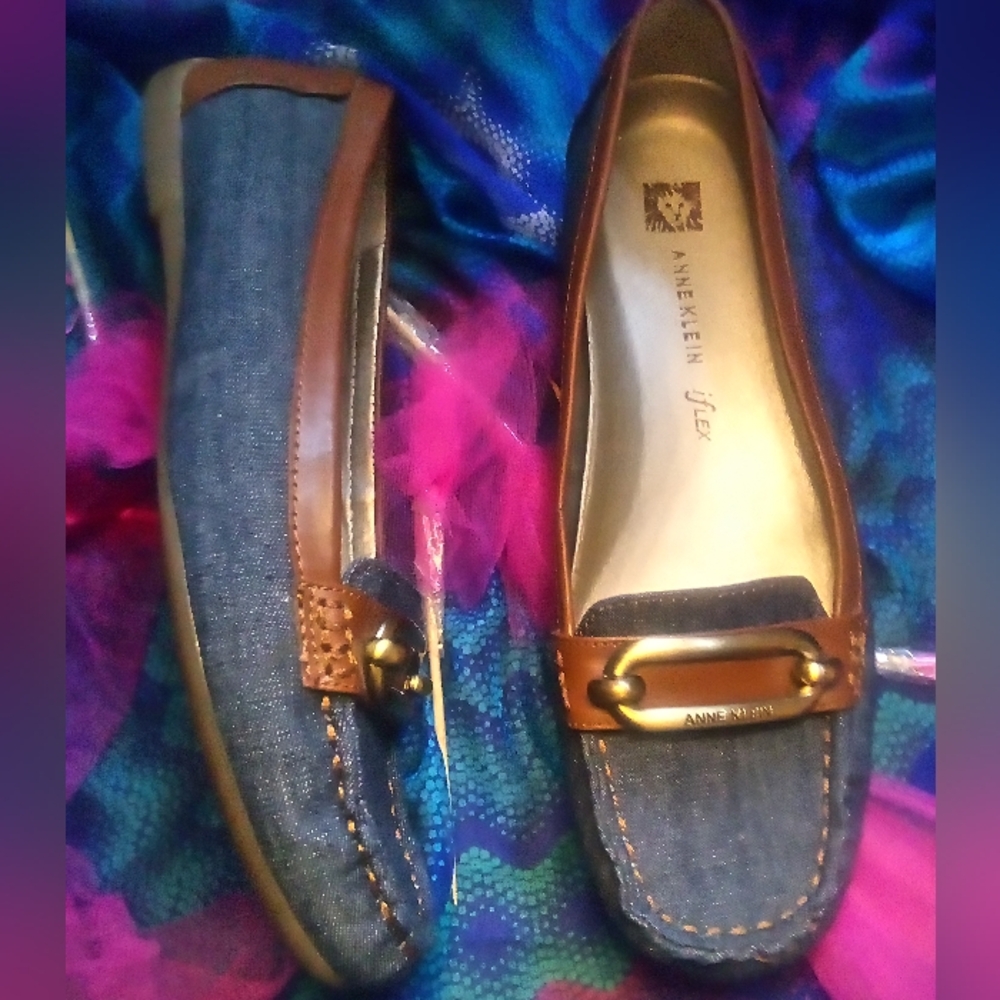 Anne Klein Blue and Brown Loafers